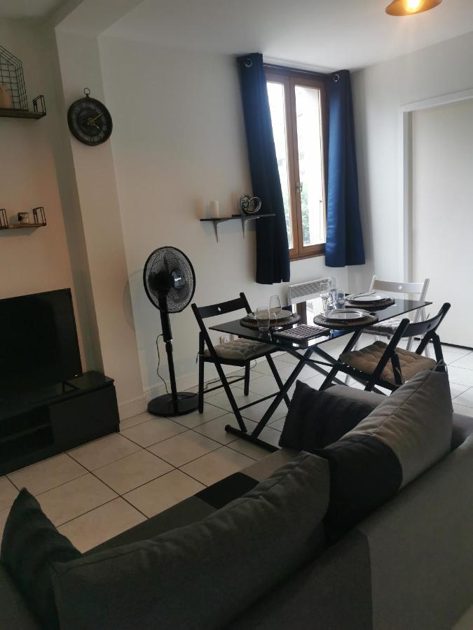 Charmant Appartement A 1 Minute Du Lac Анси Екстериор снимка
